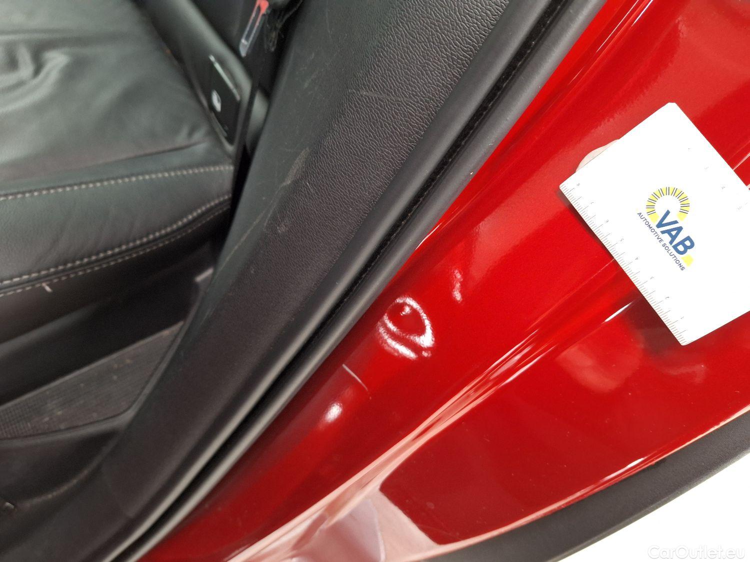  Volvo  XC 40 Volvo, XC40 '17, Volvo XC40 T5 Recharge Geartronic R-Design 5d #45