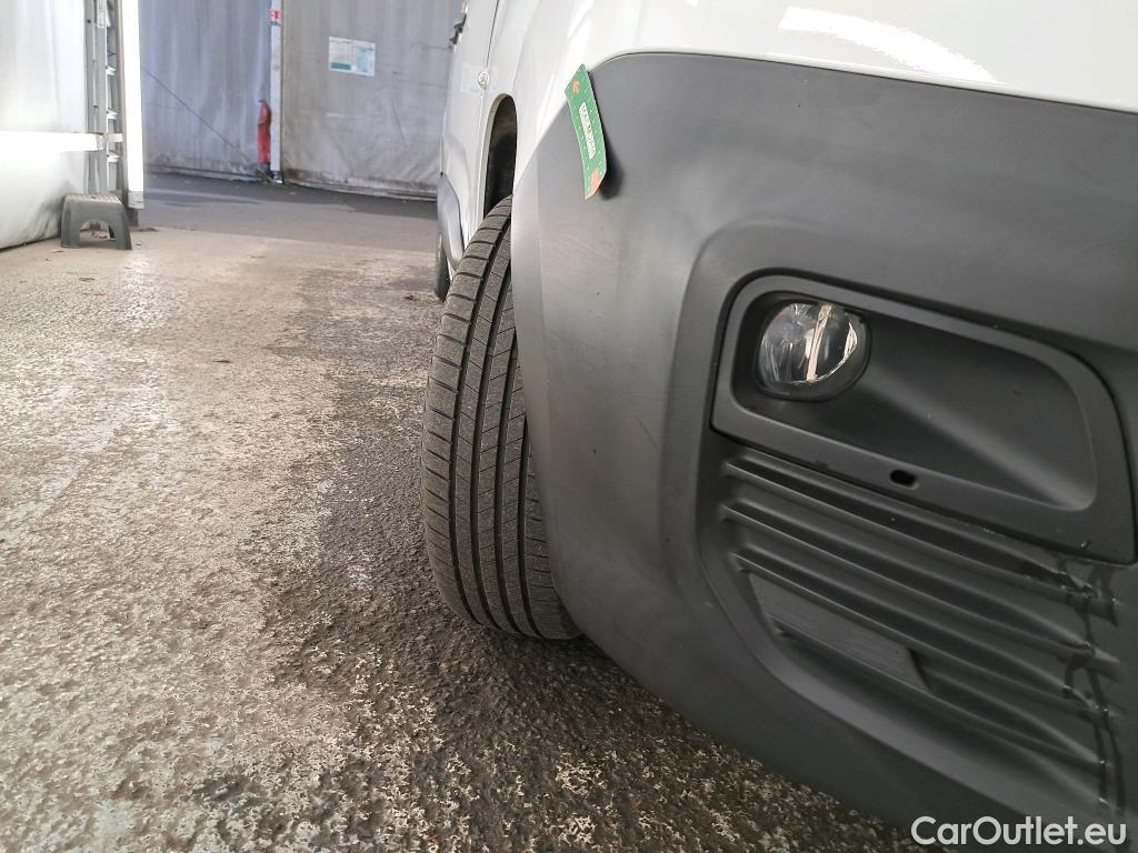  Citroen  Berlingo  Fourgon Club M 650 1.5 BlueHDi 75CV BVM5 E6dT #2