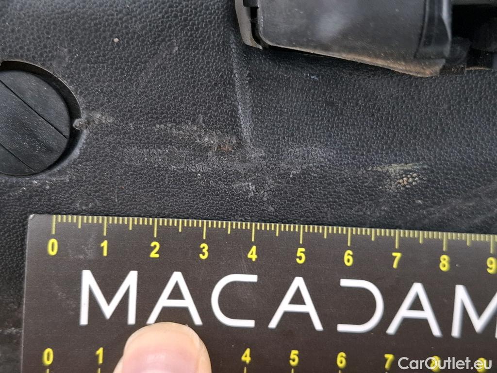  Citroen  C3  Société Feel 1.5 BlueHDI 100CV BVM6 E6dT #35