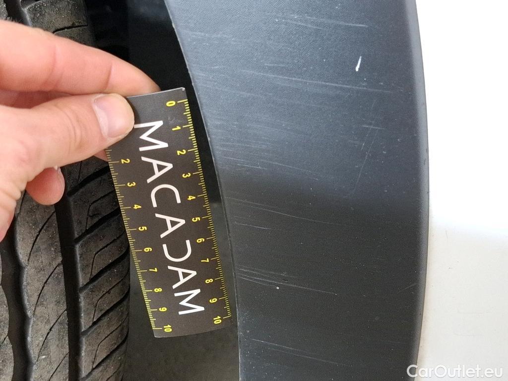  Citroen  C3  Société Feel 1.5 BlueHDI 100CV BVM6 E6dT #104