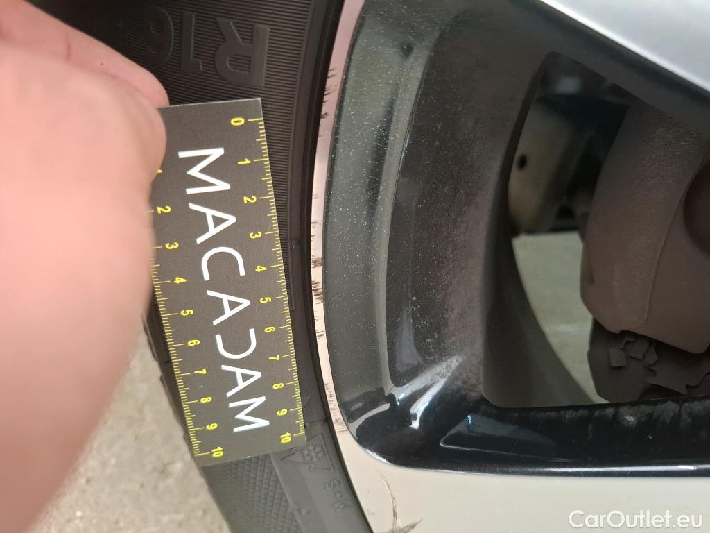  Citroen  C3  Shine 1.2 PureTech 110CV BVA6 E6d / TRANSFO VP/VF #25