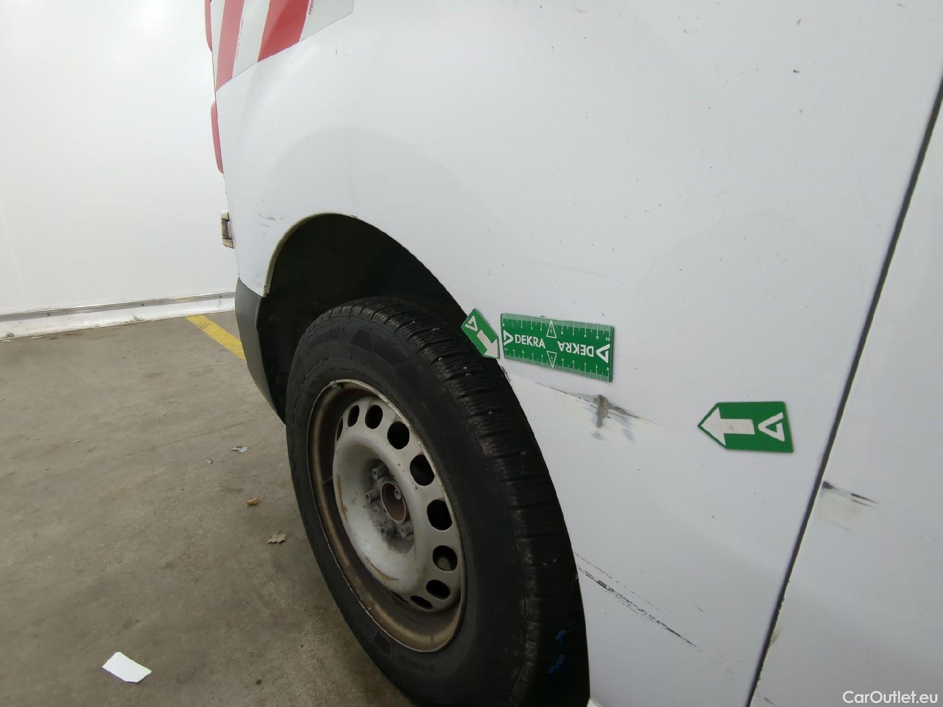  Citroen  Jumpy  Fourgon Control M 2.0 BlueHDi 120CV BVM6 E6dT #10