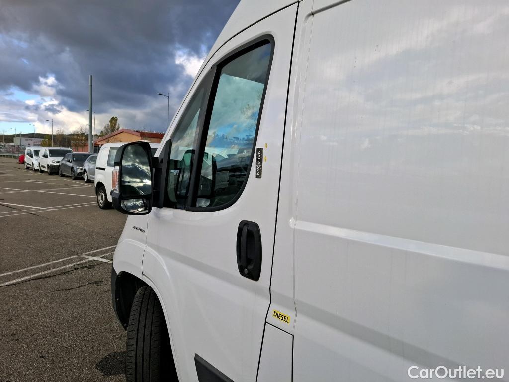  Fiat  Ducato FIAT   2014  4P  Fourgon tôlé 2 3 Multijet 120 3 0 M H2 Business #36
