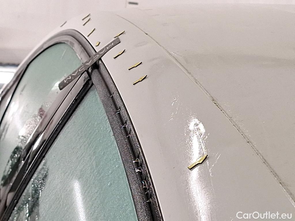  Peugeot  208 PEUGEOT  Affaire VU 5p Berline BlueHDi 75 PREMIUM #19