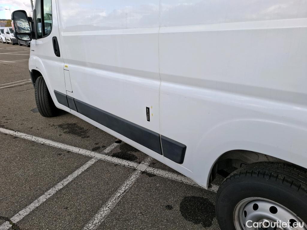  Fiat  Ducato FIAT   2014  4P  Fourgon tôlé 2 3 Multijet 120 3 0 M H2 Business #9