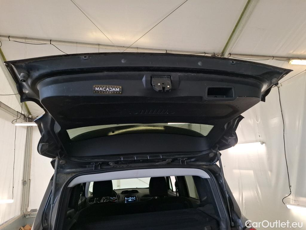  Jeep  Patriot JEEP Renegade / 2018 / 5P / SUV 2.0 MJet S&S 140 AD Limited TVU #5