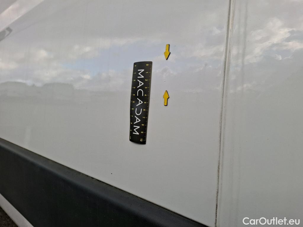  Fiat  Ducato FIAT   2014  4P  Fourgon tôlé 2 3 Multijet 120 3 0 M H2 Business #10