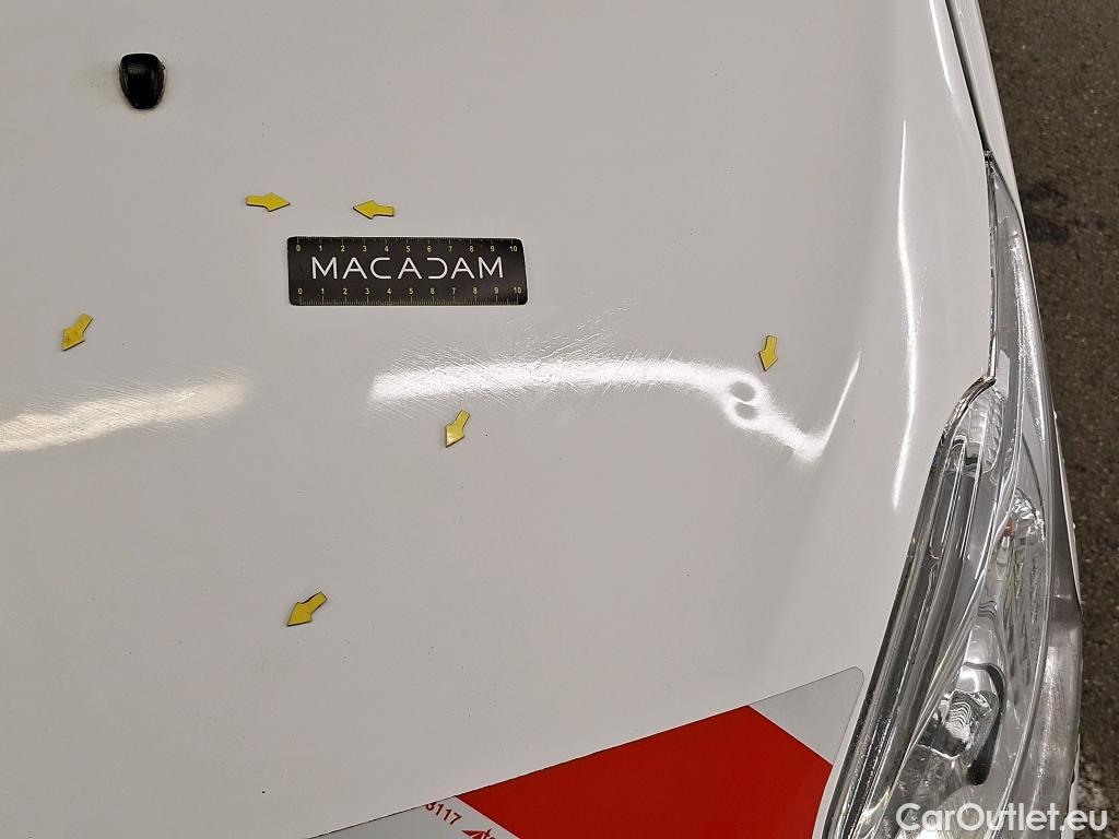  Peugeot  208 PEUGEOT  Affaire VU 5p Berline BlueHDi 75 PREMIUM #4