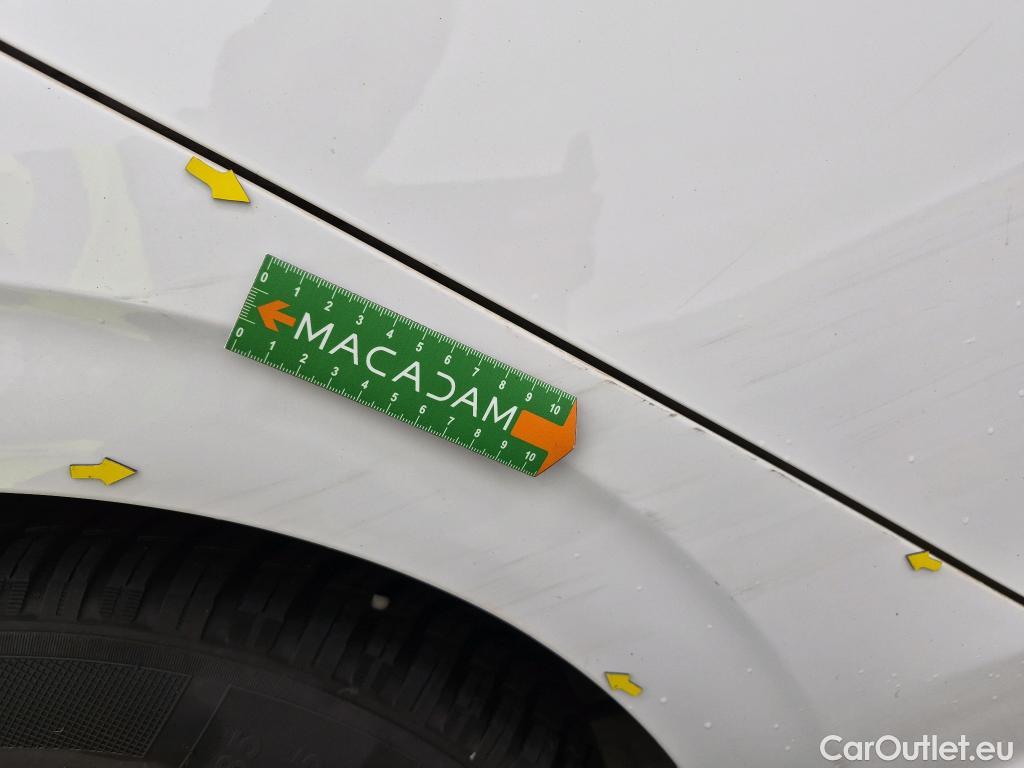  Peugeot  208 PEUGEOT  AFFAIRE VF 5p BER 1.6 BlueHDi 100 PACK CLIM NAVbi-corps VU #9