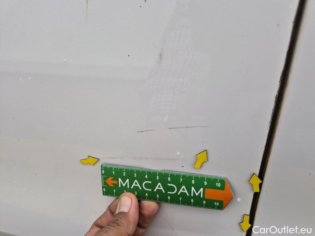  Peugeot  208 PEUGEOT  AFFAIRE VF 5p BER 1.6 BlueHDi 100 PACK CLIM NAVbi-corps VU #35