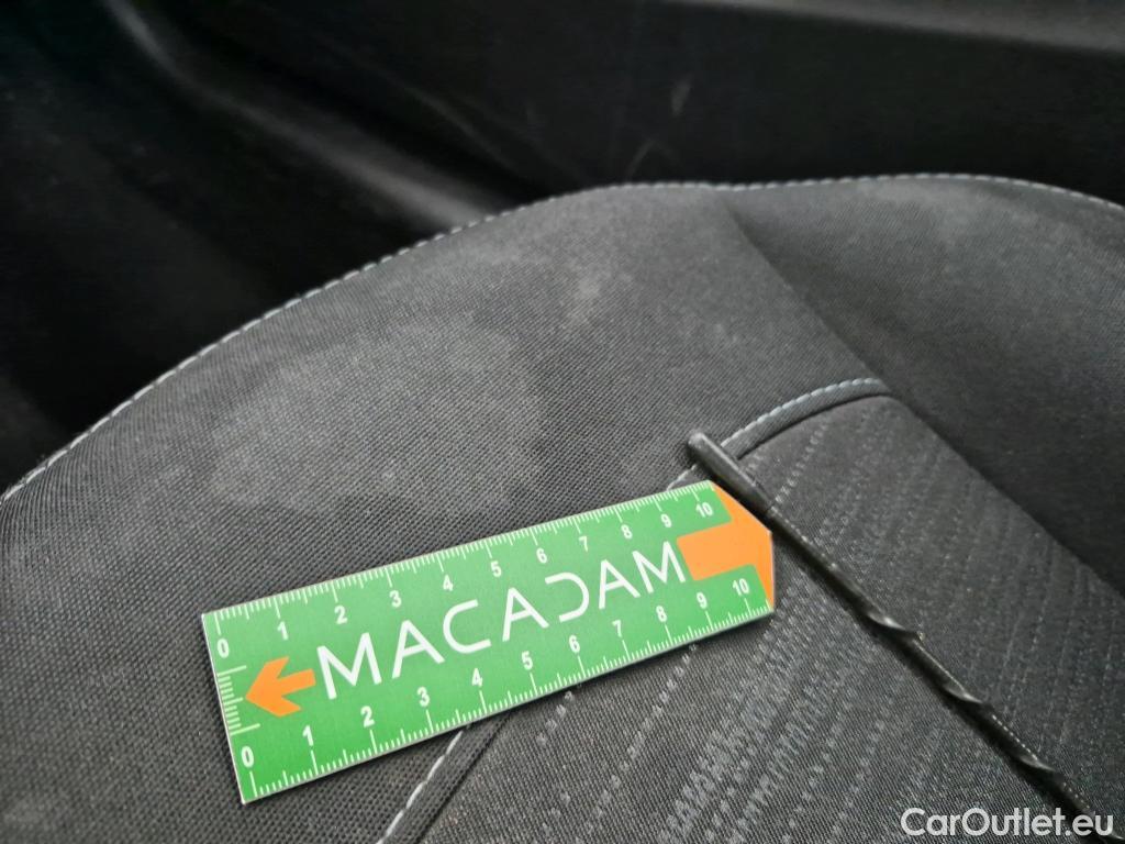  Peugeot  208 PEUGEOT  AFFAIRE VF 5p BER 1.6 BlueHDi 100 PACK CLIM NAVbi-corps VU #47