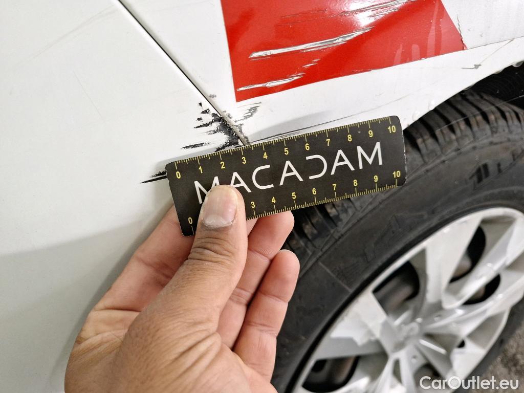  Peugeot  208 PEUGEOT  Affaire VU 5p Berline BlueHDi 75 PREMIUM #62