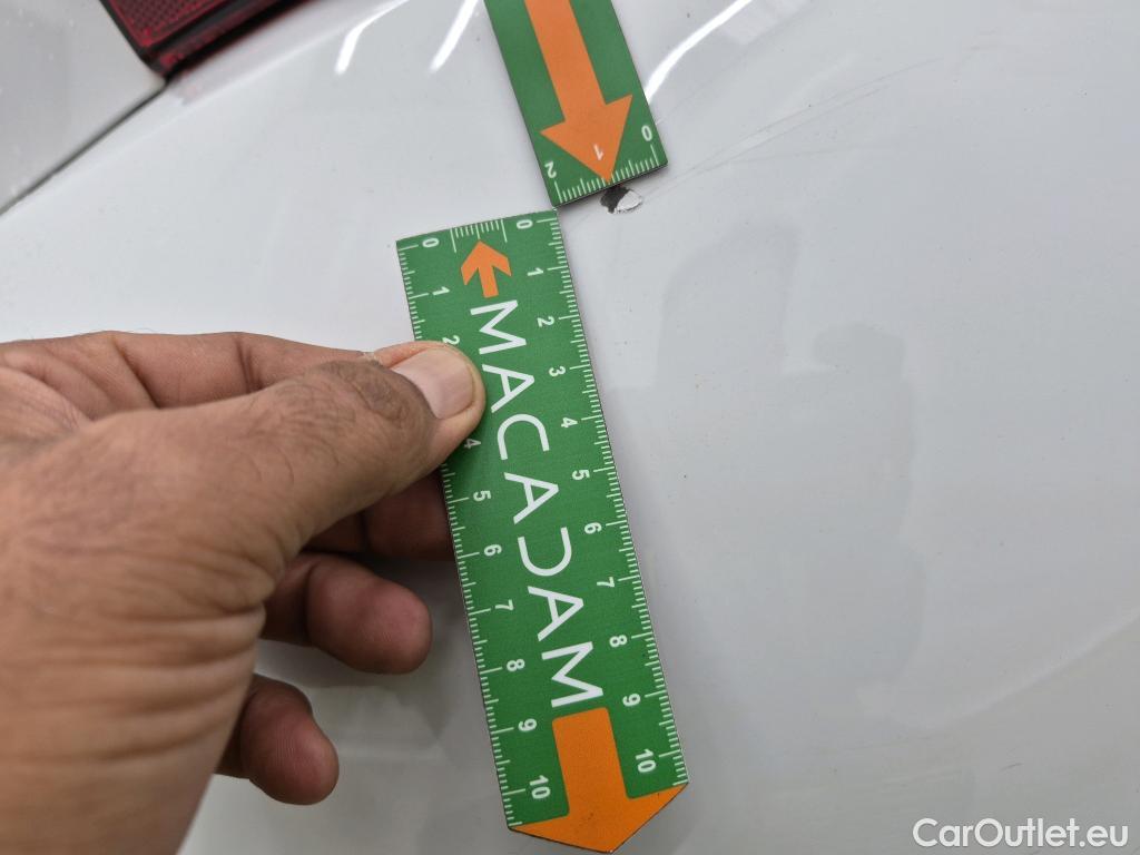  Peugeot  208 PEUGEOT  AFFAIRE VF 5p BER 1.6 BlueHDi 100 PACK CLIM NAVbi-corps VU #26