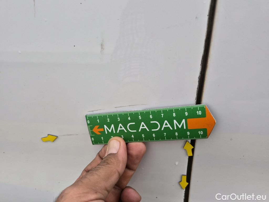  Peugeot  208 PEUGEOT  AFFAIRE VF 5p BER 1.6 BlueHDi 100 PACK CLIM NAVbi-corps VU #36