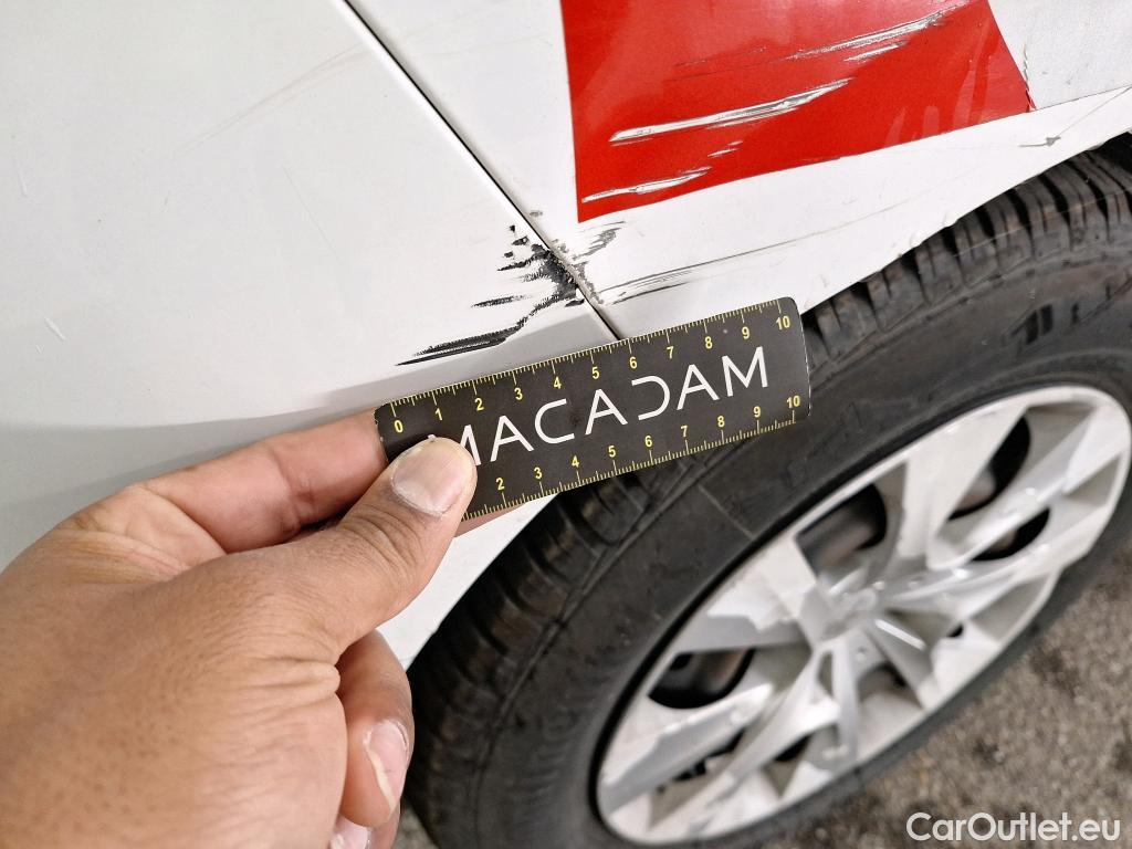  Peugeot  208 PEUGEOT  Affaire VU 5p Berline BlueHDi 75 PREMIUM #61