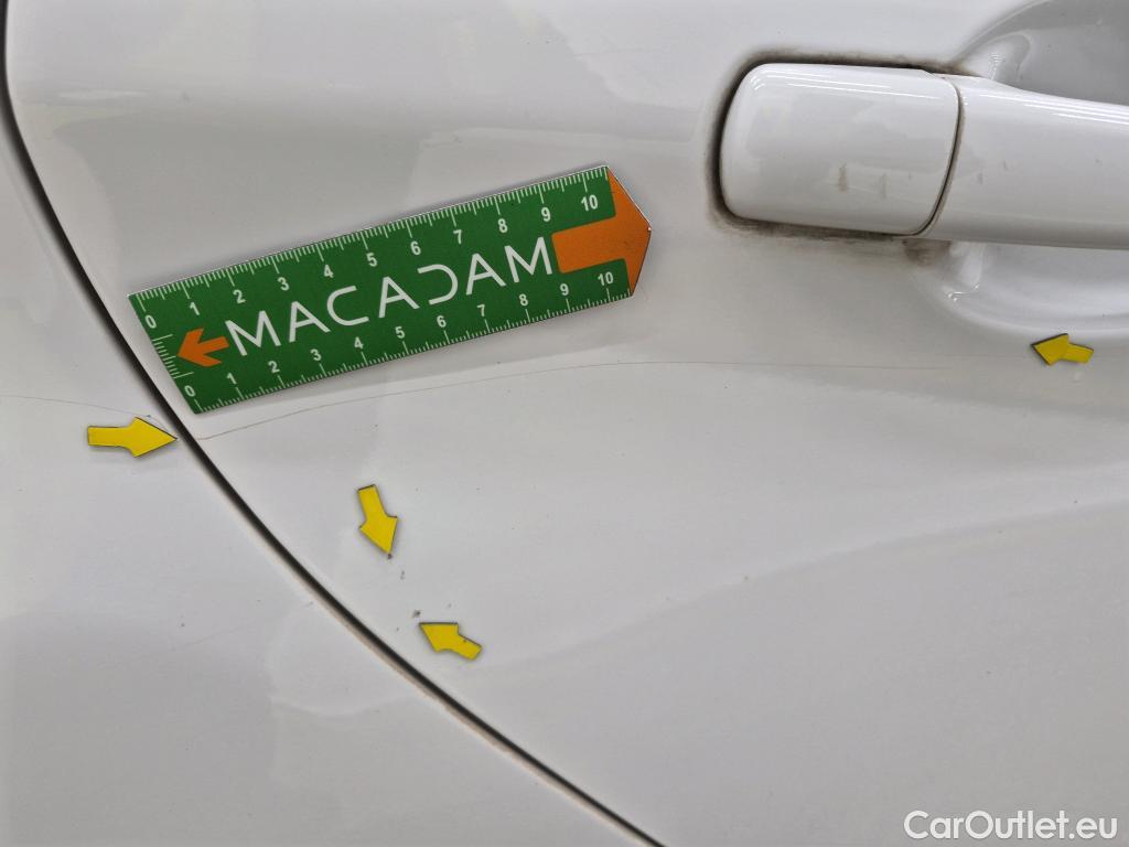  Peugeot  208 PEUGEOT  AFFAIRE VF 5p BER 1.6 BlueHDi 100 PACK CLIM NAVbi-corps VU #72