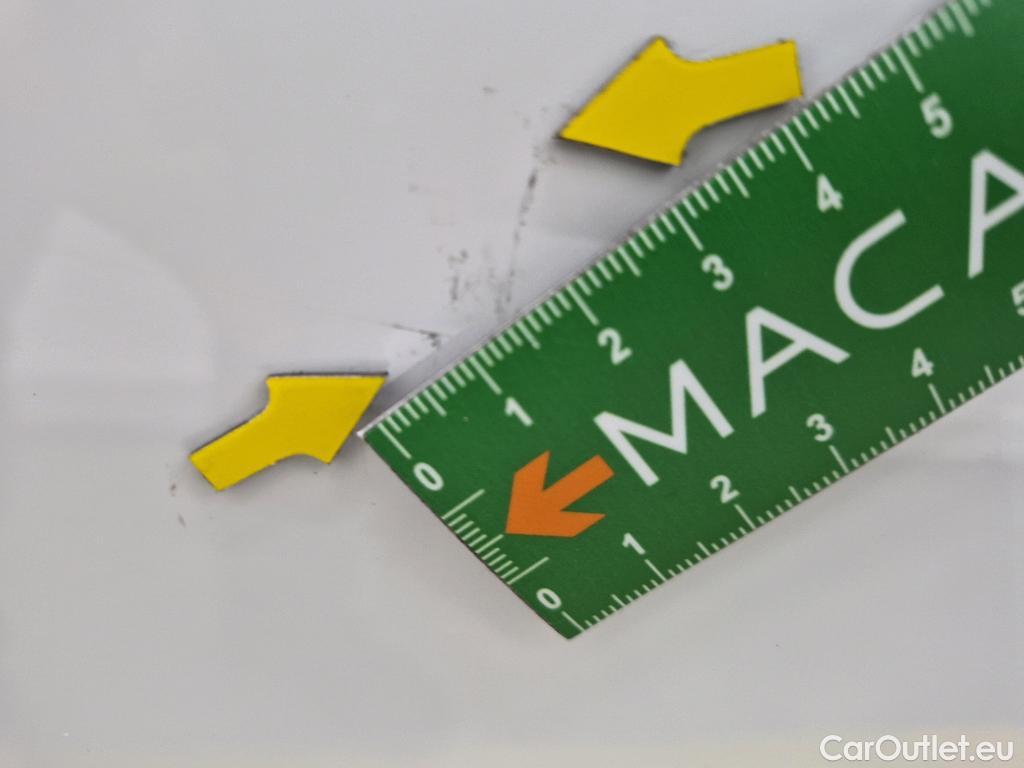  Peugeot  208 PEUGEOT  AFFAIRE VF 5p BER 1.6 BlueHDi 100 PACK CLIM NAVbi-corps VU #69