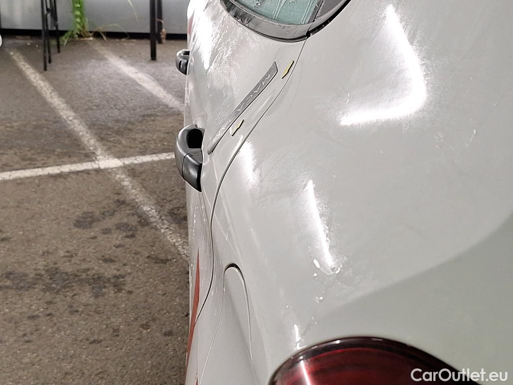  Peugeot  208 PEUGEOT  Affaire VU 5p Berline BlueHDi 75 PREMIUM #52