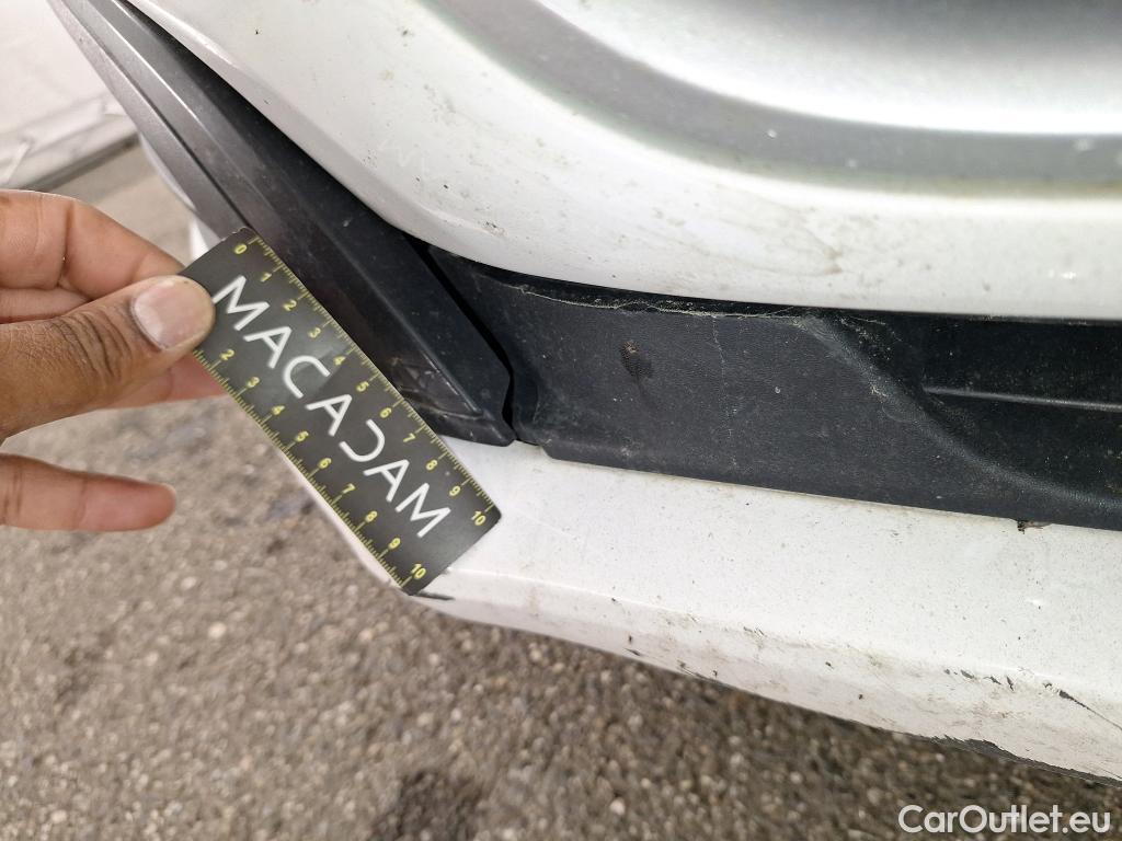  Peugeot  208 PEUGEOT  Affaire VU 5p Berline BlueHDi 75 PREMIUM #77