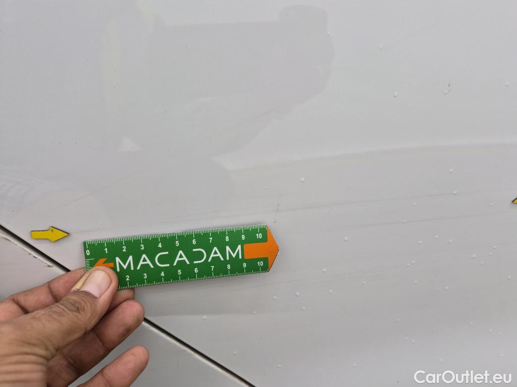  Peugeot  208 PEUGEOT  AFFAIRE VF 5p BER 1.6 BlueHDi 100 PACK CLIM NAVbi-corps VU #74