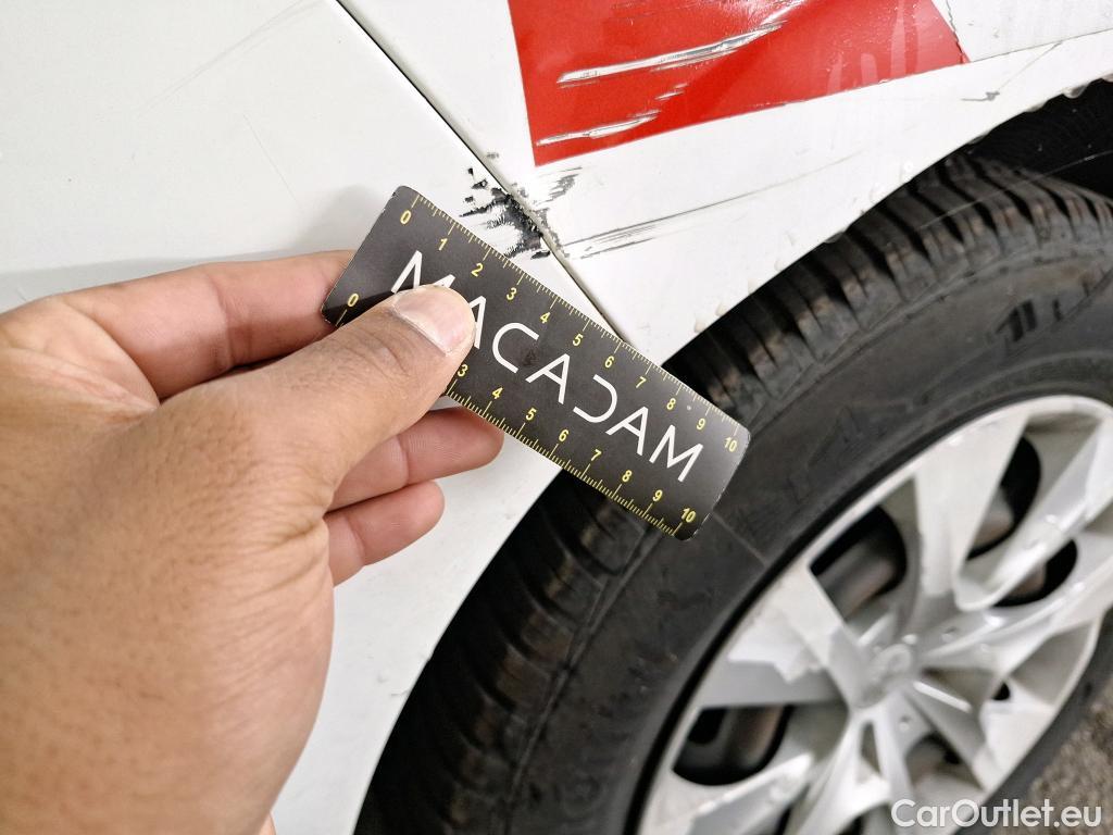  Peugeot  208 PEUGEOT  Affaire VU 5p Berline BlueHDi 75 PREMIUM #63