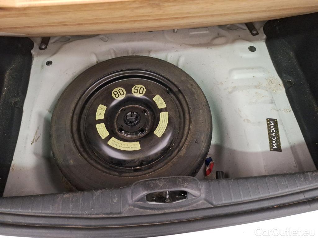  Peugeot  208 PEUGEOT  Affaire VU 5p Berline BlueHDi 75 PREMIUM #64