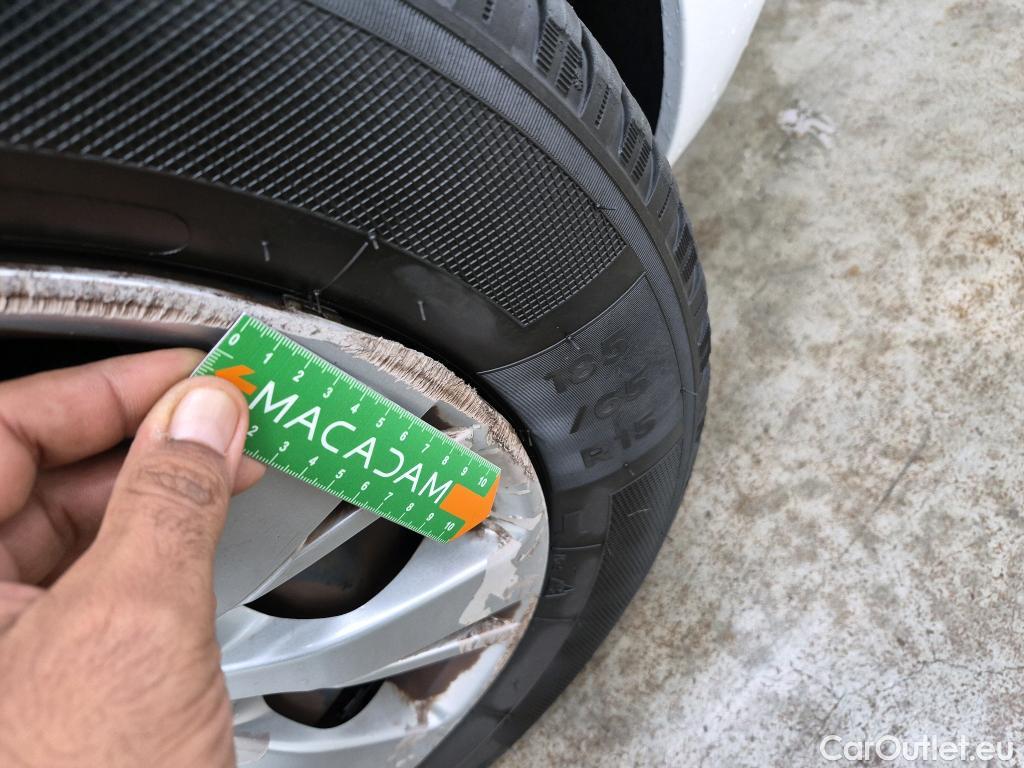  Peugeot  208 PEUGEOT  AFFAIRE VF 5p BER 1.6 BlueHDi 100 PACK CLIM NAVbi-corps VU #58