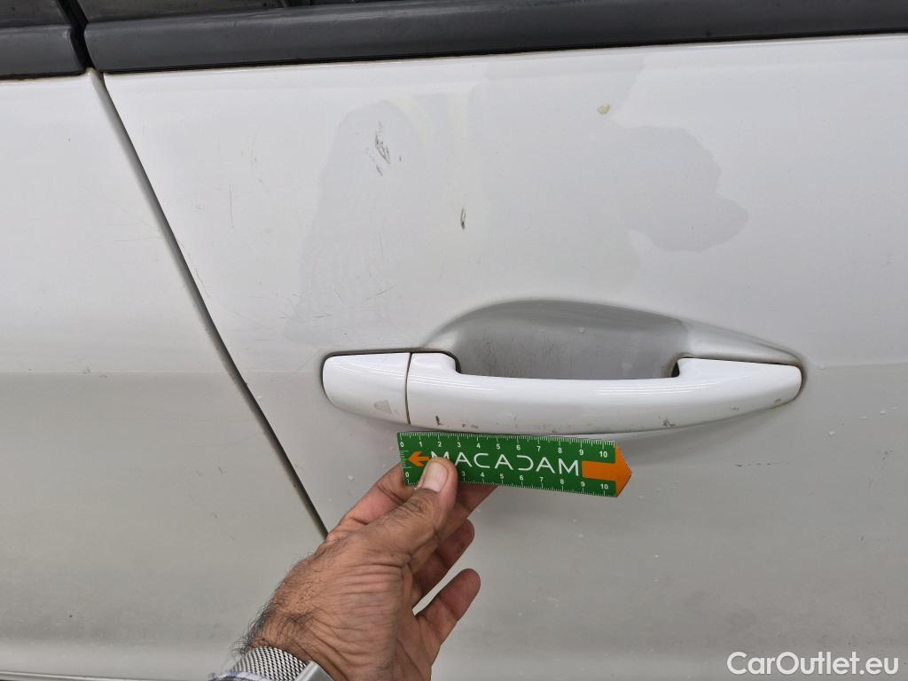  Peugeot  208 PEUGEOT  AFFAIRE VF 5p BER 1.6 BlueHDi 100 PACK CLIM NAVbi-corps VU #62