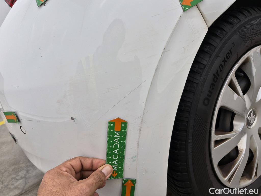  Peugeot  208 PEUGEOT  AFFAIRE VF 5p BER 1.6 BlueHDi 100 PACK CLIM NAVbi-corps VU #27