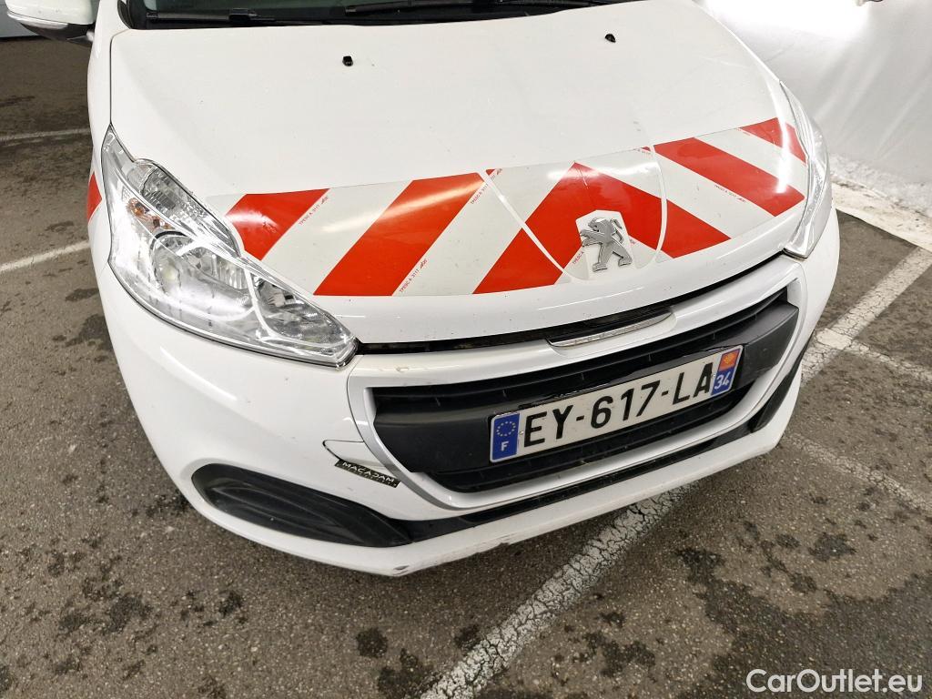  Peugeot  208 PEUGEOT  Affaire VU 5p Berline BlueHDi 75 PREMIUM #78