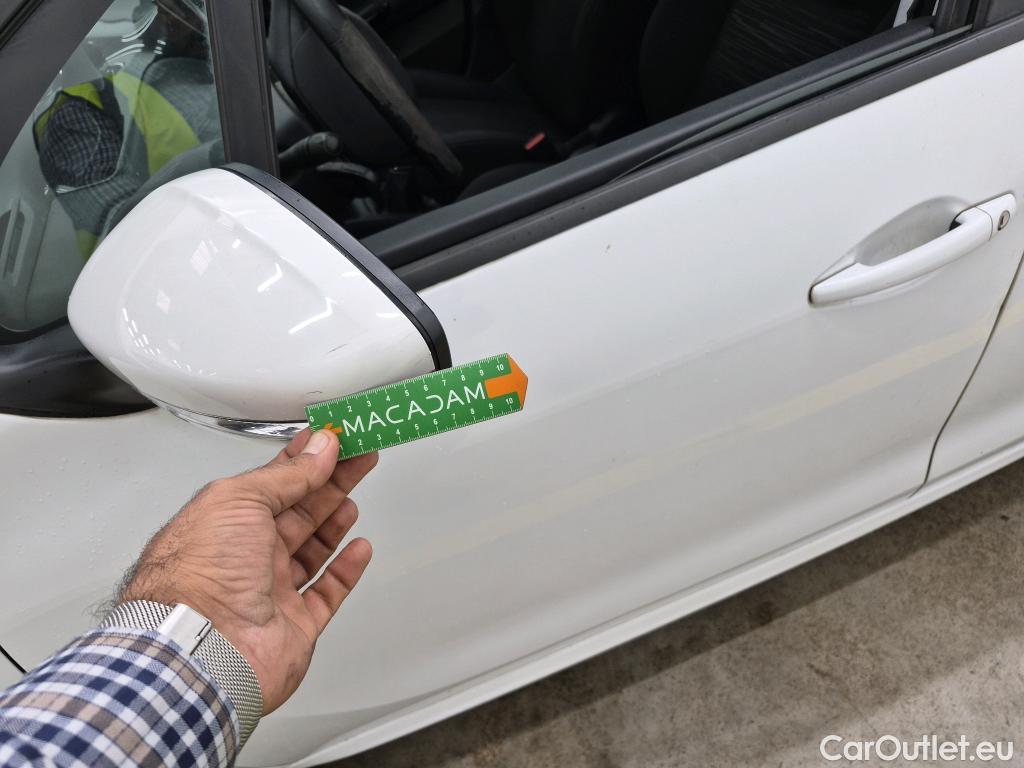  Peugeot  208 PEUGEOT  AFFAIRE VF 5p BER 1.6 BlueHDi 100 PACK CLIM NAVbi-corps VU #77