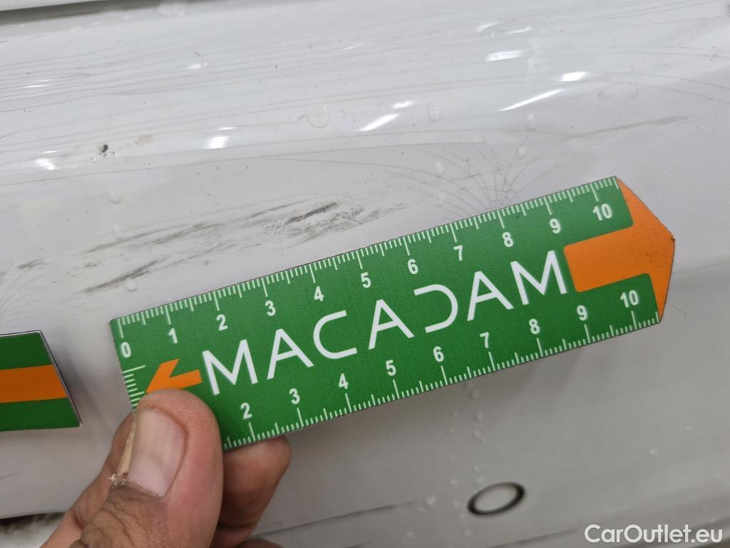  Peugeot  208 PEUGEOT  AFFAIRE VF 5p BER 1.6 BlueHDi 100 PACK CLIM NAVbi-corps VU #21