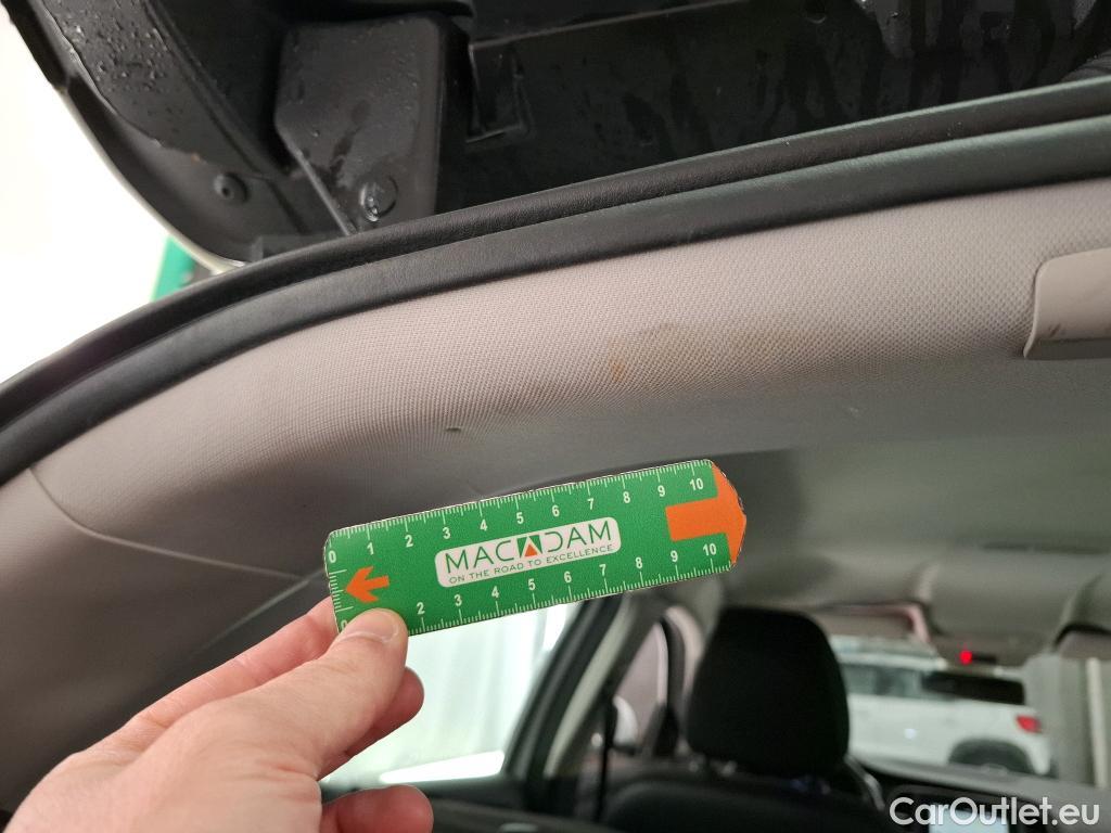  Renault  Megane  IV Berline 5pt. Société Air Nav 1.5 dCi 90CV BVM6 E6 #19