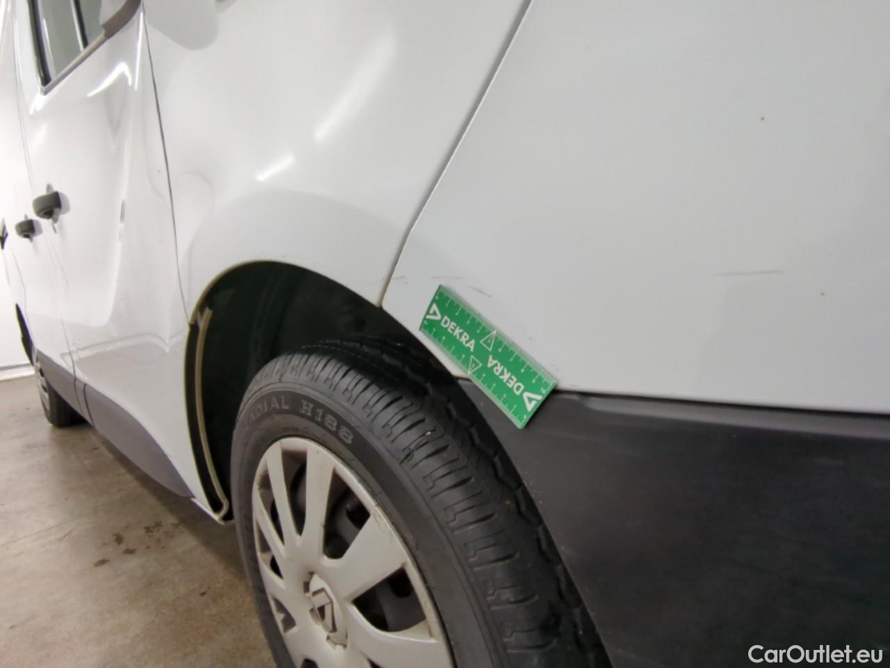  Renault  Trafic RENAULT  VU 4p Fourgon FG GCF L1H1 1000 dCi 95 E6 #27