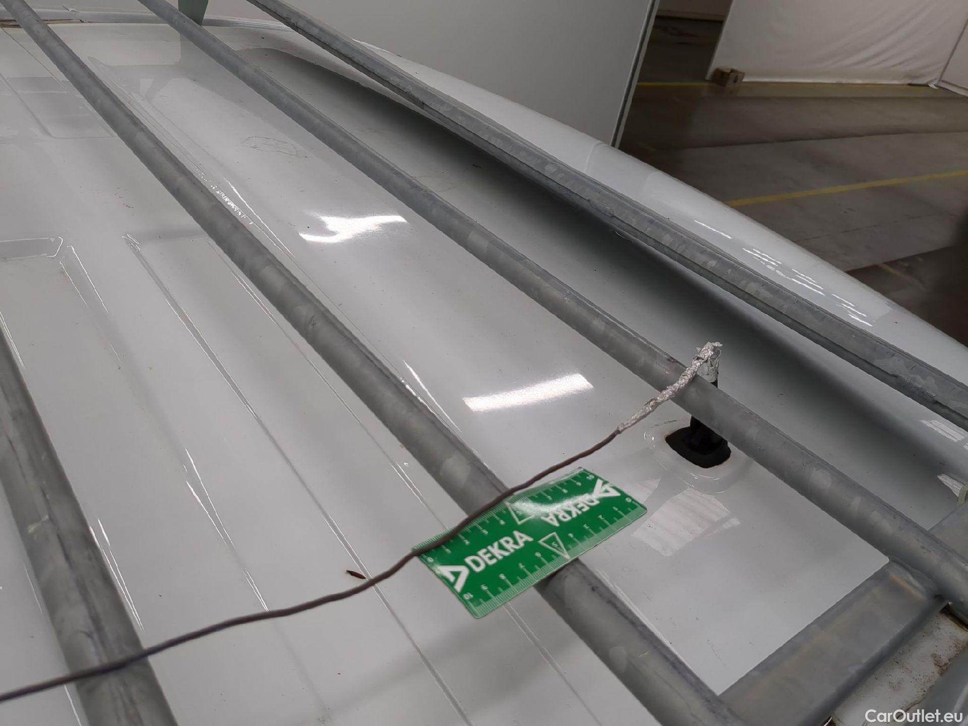  Renault  Trafic RENAULT  VU 4p Fourgon FG GCF L1H1 1000 dCi 95 E6 #8