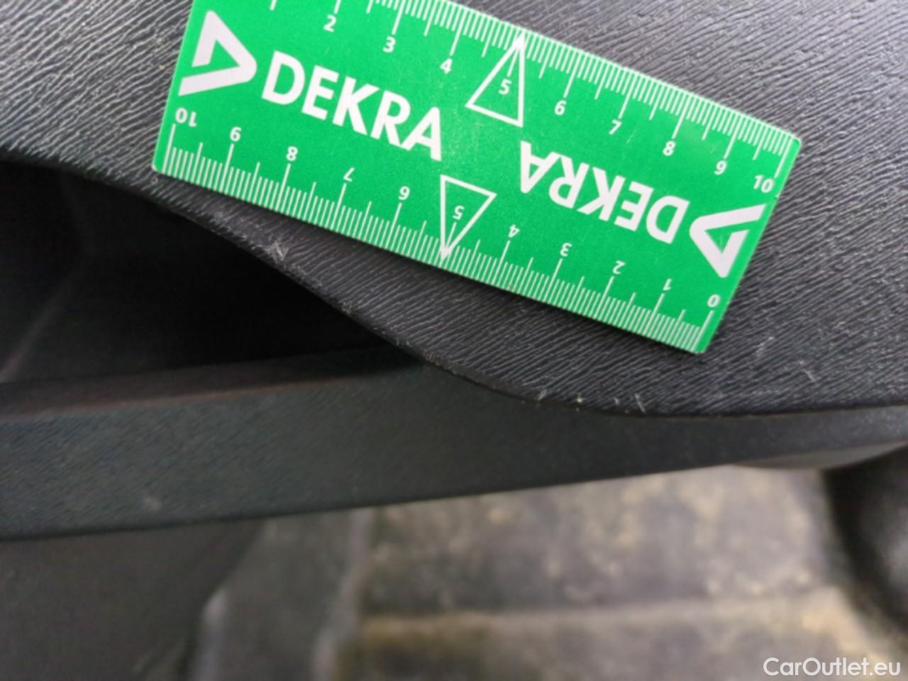  Renault  Kangoo  Express Extra (Série Spéciale) 1.5 dCi 90CV BVM5 E6 #4