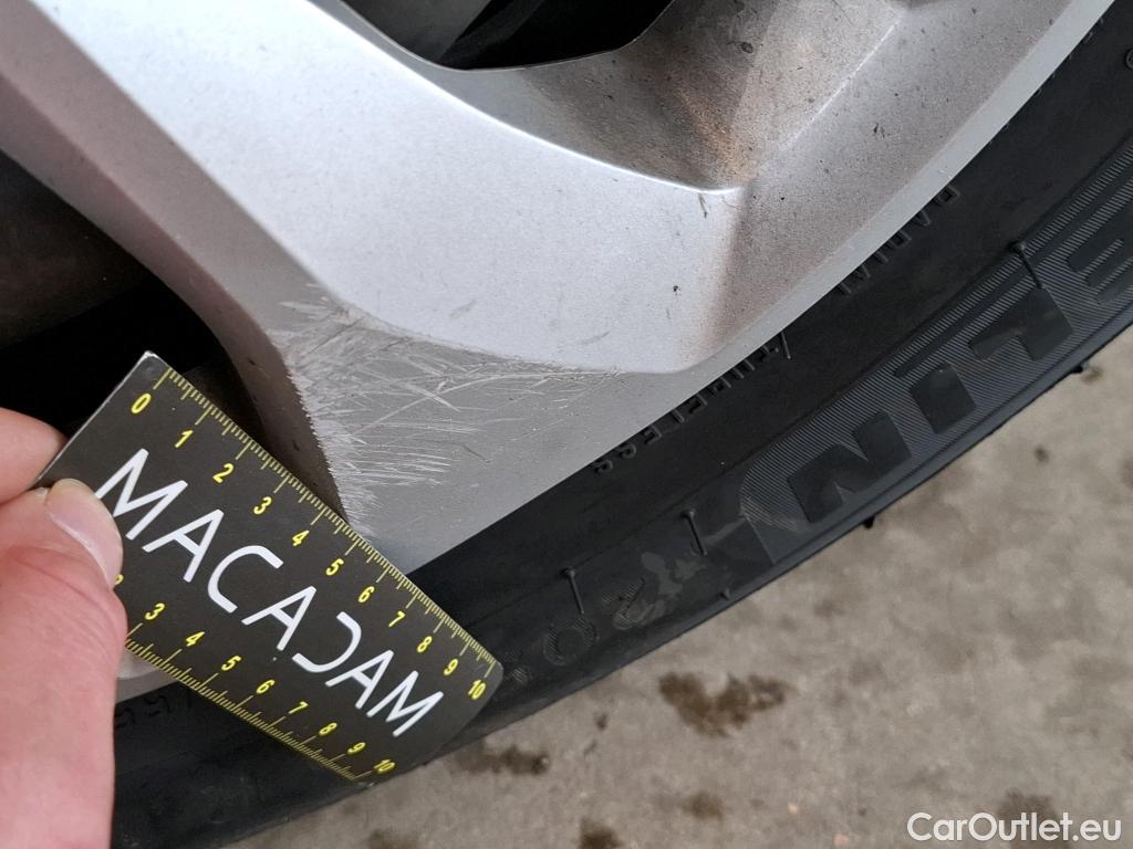  Renault  Megane  IV Berline 5pt. Société Air Nav 1.5 dCi 90CV BVM6 E6 #21