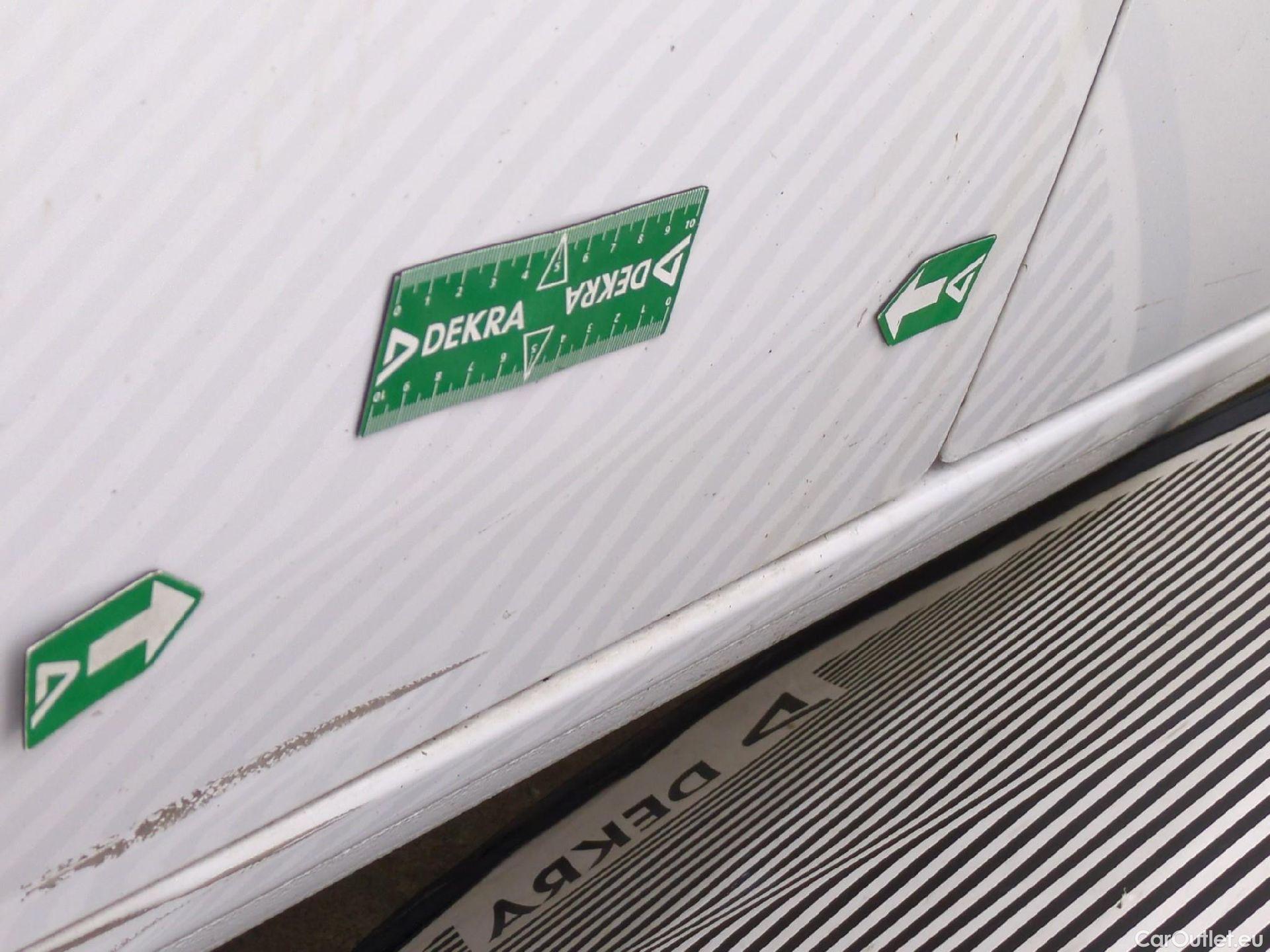  Renault  Kangoo  Express Extra (Série Spéciale) 1.5 dCi 90CV BVM5 E6 #17