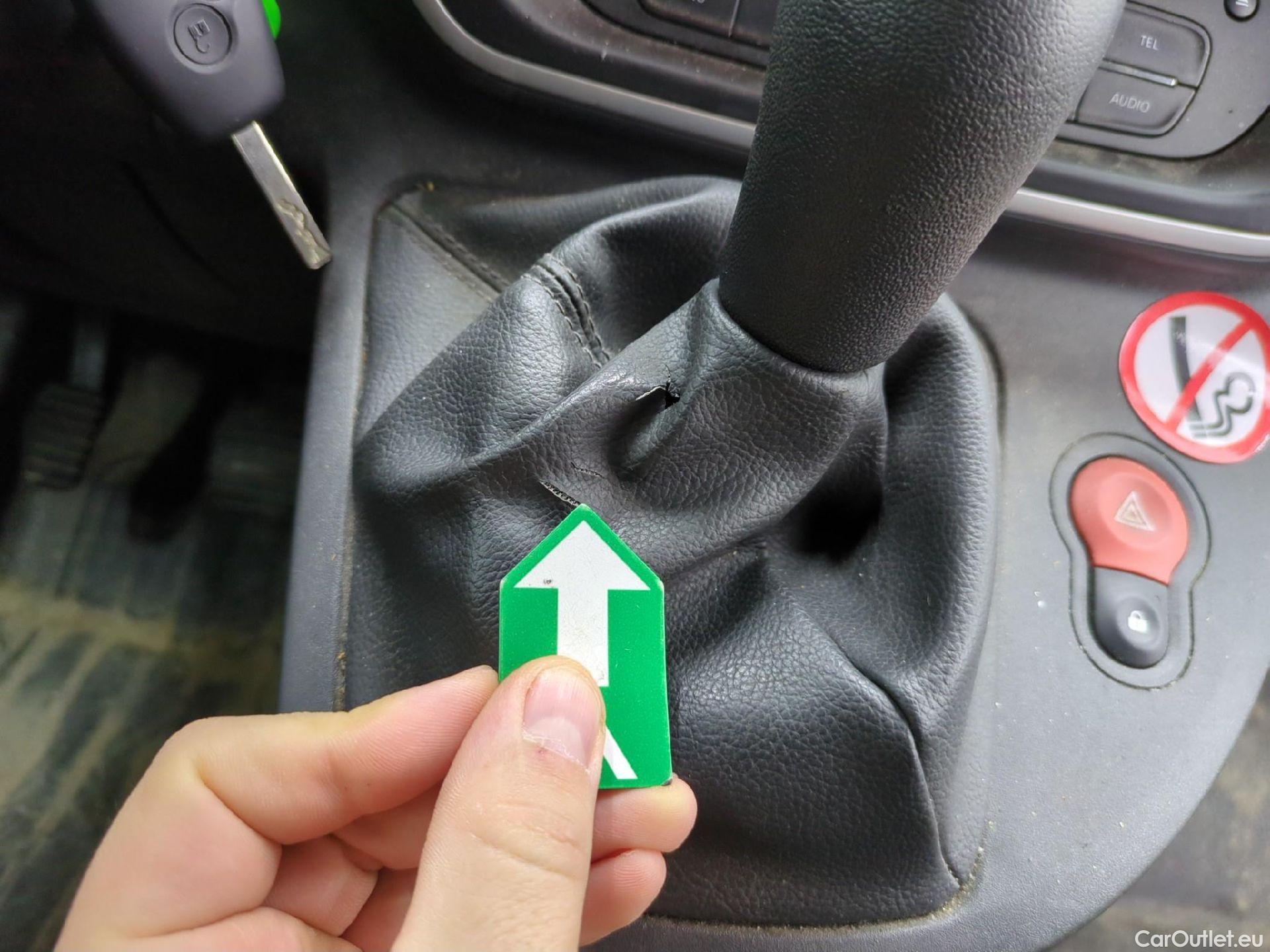  Renault  Kangoo  Express Extra (Série Spéciale) 1.5 dCi 90CV BVM5 E6 #2