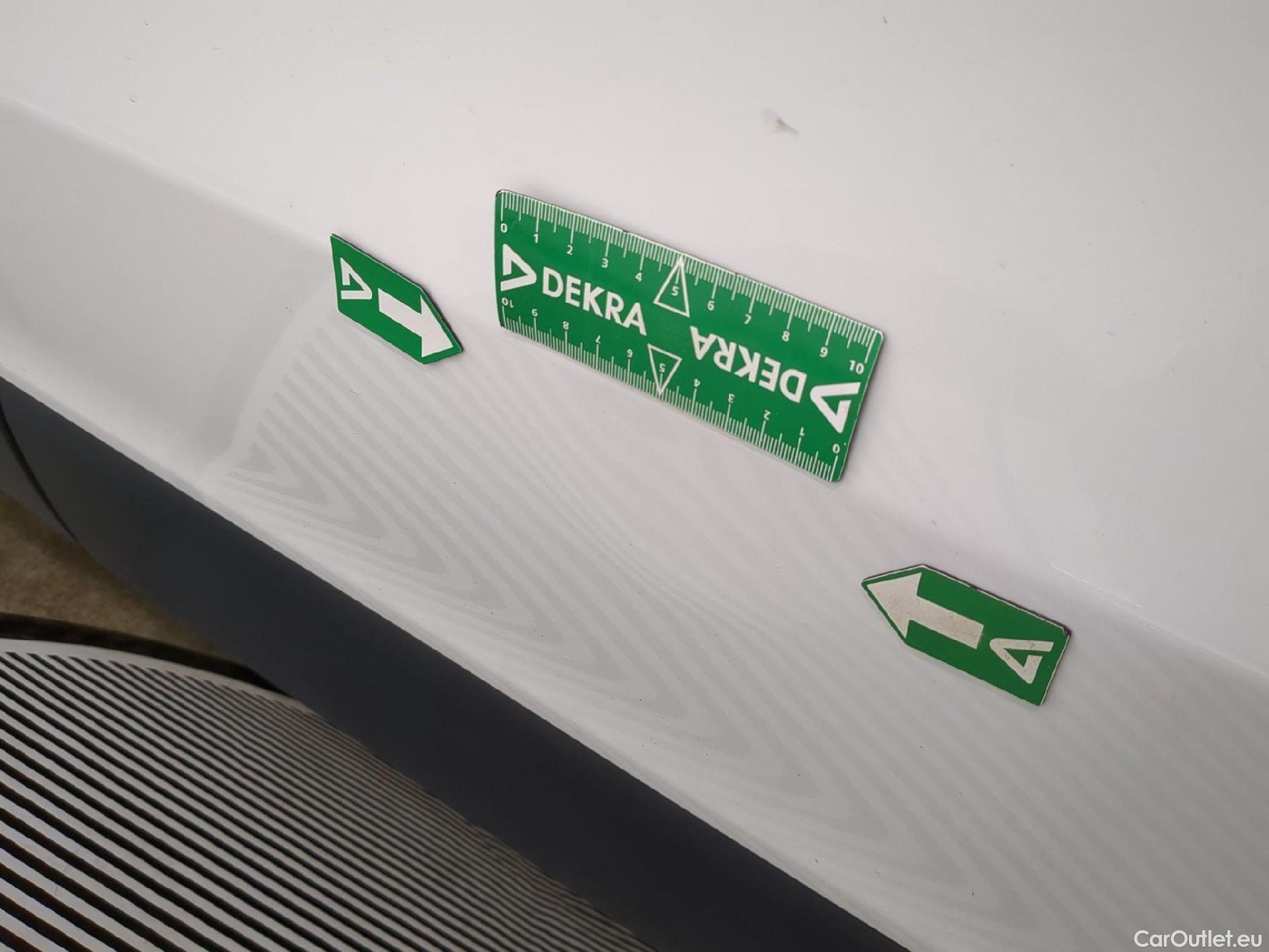  Renault  Trafic RENAULT  VU 4p Fourgon FG GCF L1H1 1000 dCi 95 E6 #35