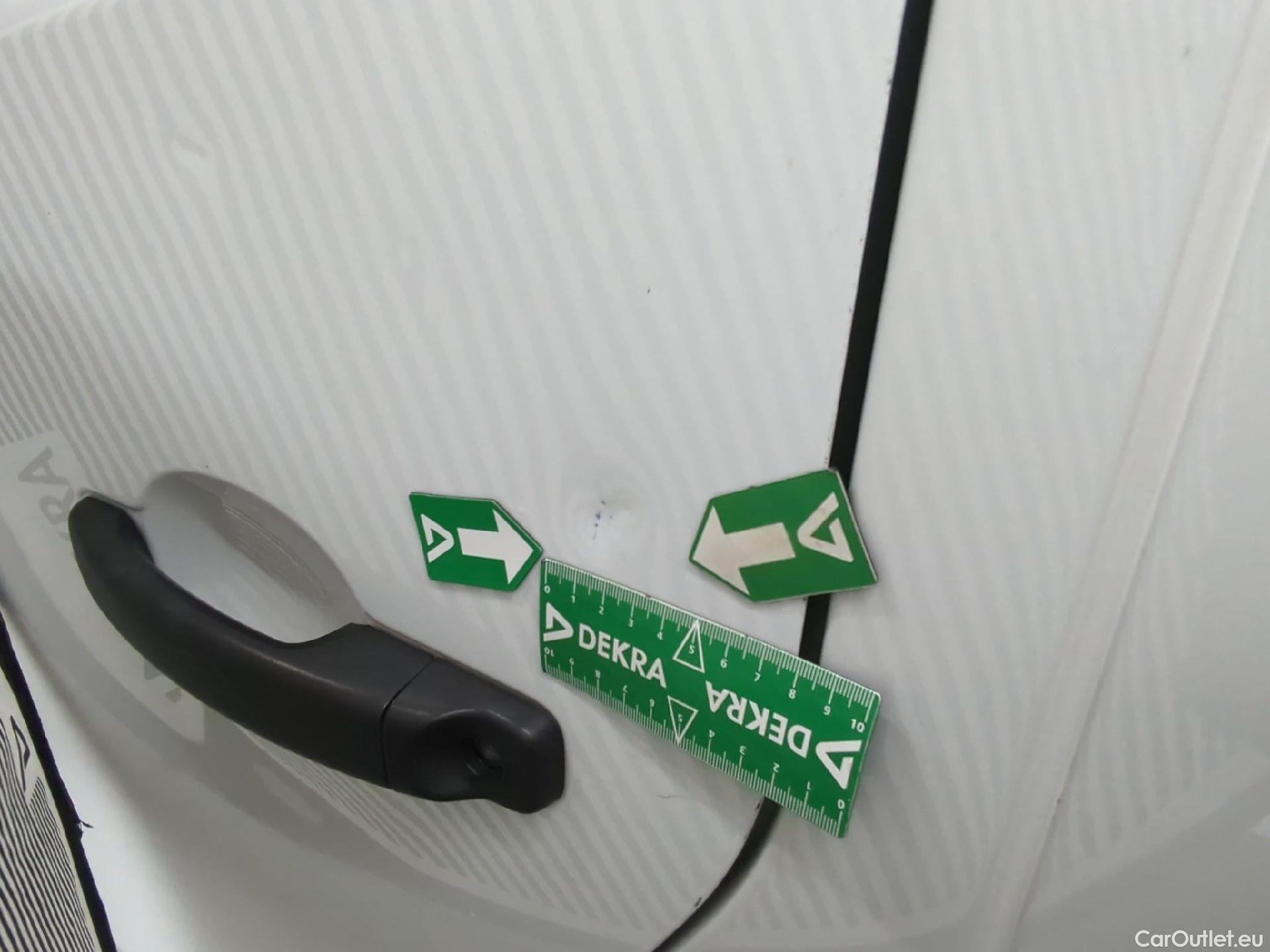  Renault  Trafic RENAULT  VU 4p Fourgon FG GCF L1H1 1000 dCi 95 E6 #34