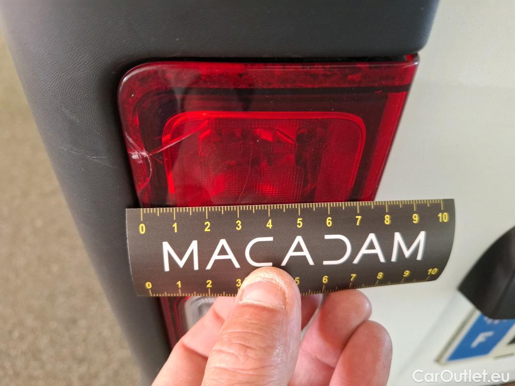  Renault  Trafic RENAULT  VU 4p Fourgon CA GCF L2H1 1200 Energy dCi 145 E6 #18