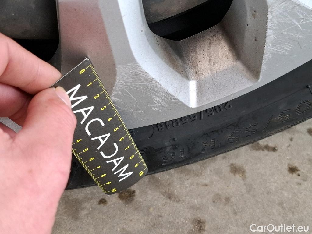  Renault  Megane  IV Berline 5pt. Société Air Nav 1.5 dCi 90CV BVM6 E6 #22