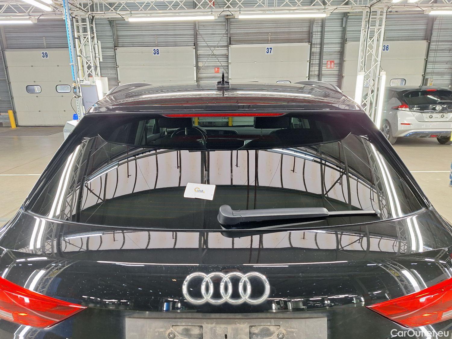  Audi  Q3 Audi,  '18, Audi  35 TDI S tronic S line Business Edition 5d #21