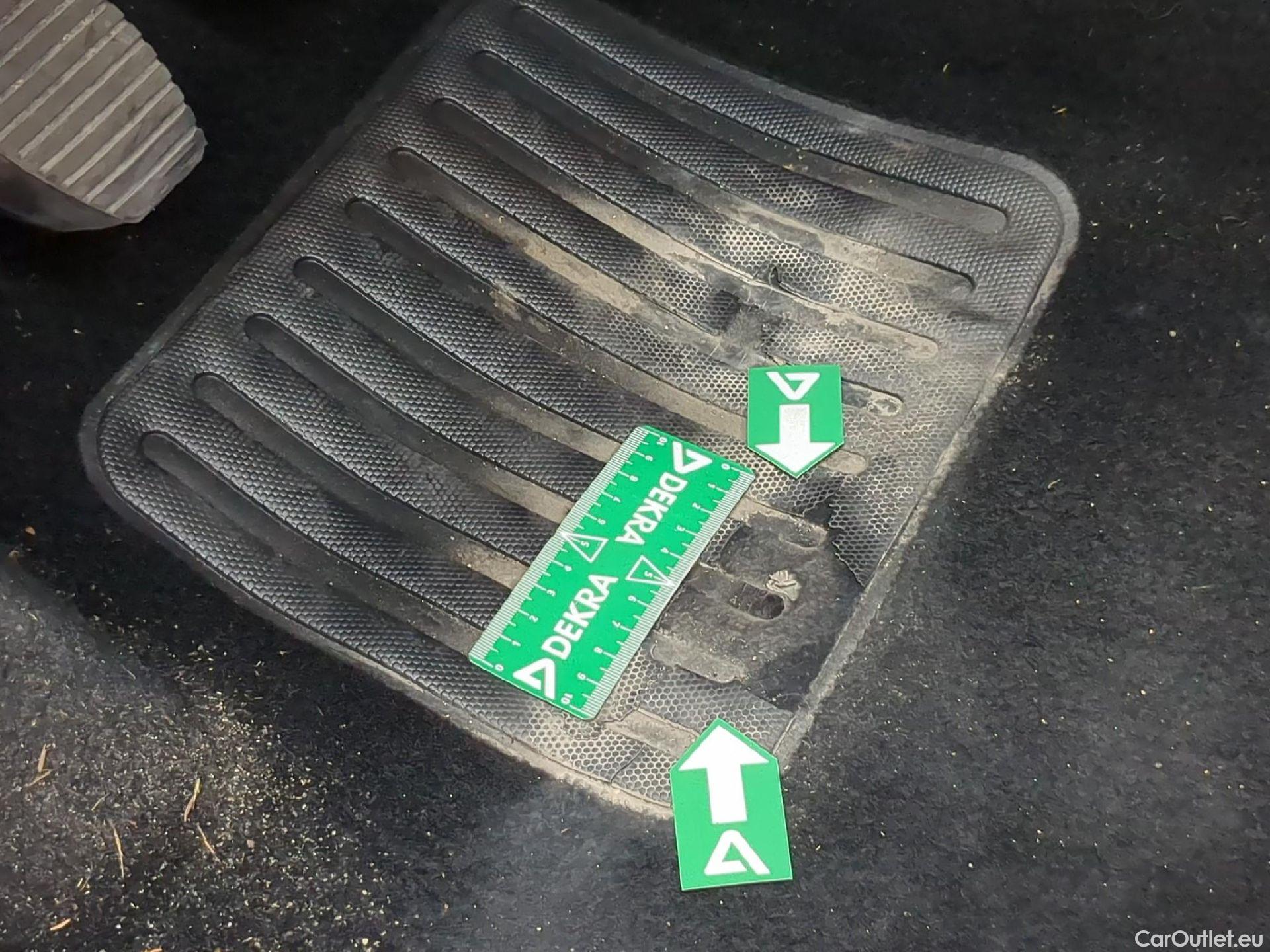  Peugeot  208  Affaire Premium Pack 1.2 80CV BVM5 E6dT #6