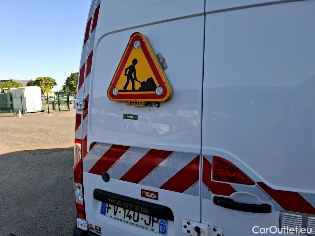  Renault  Master RENAULT TRUCKS  / 2010 / 4P / Fourgon tôlé  GCF TR 3T5 E6 L3H2 150 F3500 #3