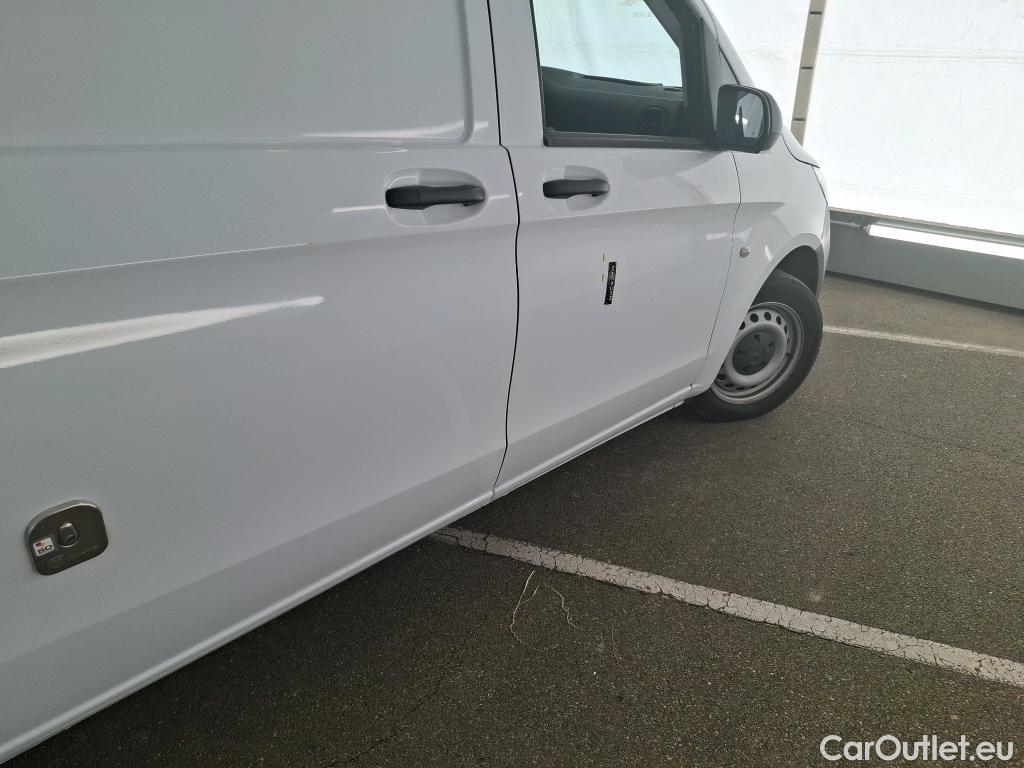  Mercedes  Vito MERCEDES-BENZ  Compact / 2020 / 4P / Fourgon tôlé 114 CDI Compact Pro #8
