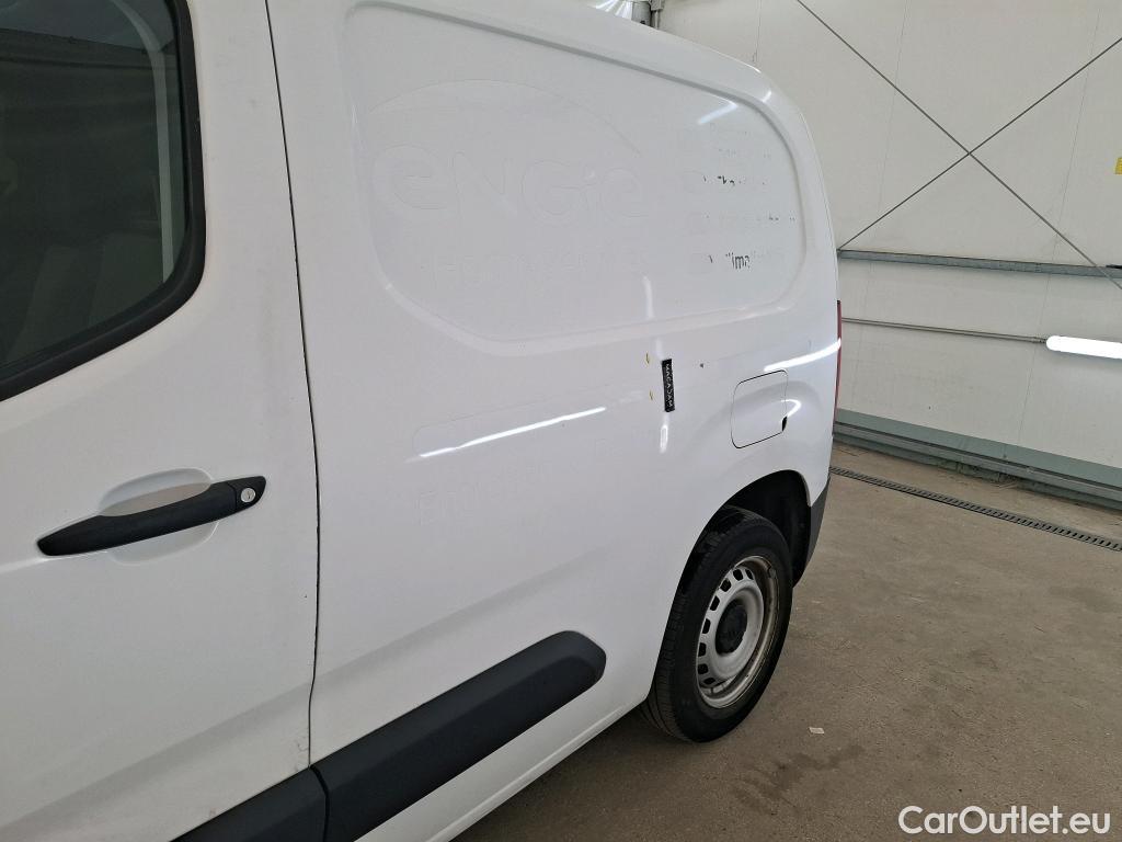  Citroen  Berlingo CITROEN  / 2018 / 4P / Fourgonnette M 650kg BlueHDi 75 S&S BVM Club #13