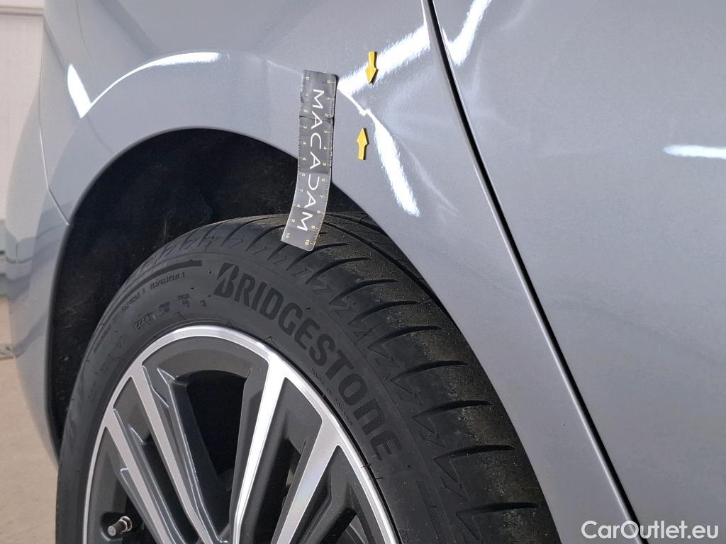  Bmw  Serie 1 BMW Série 1 / 2019 / 5P / Berline 116i DKG7 Business Design #4