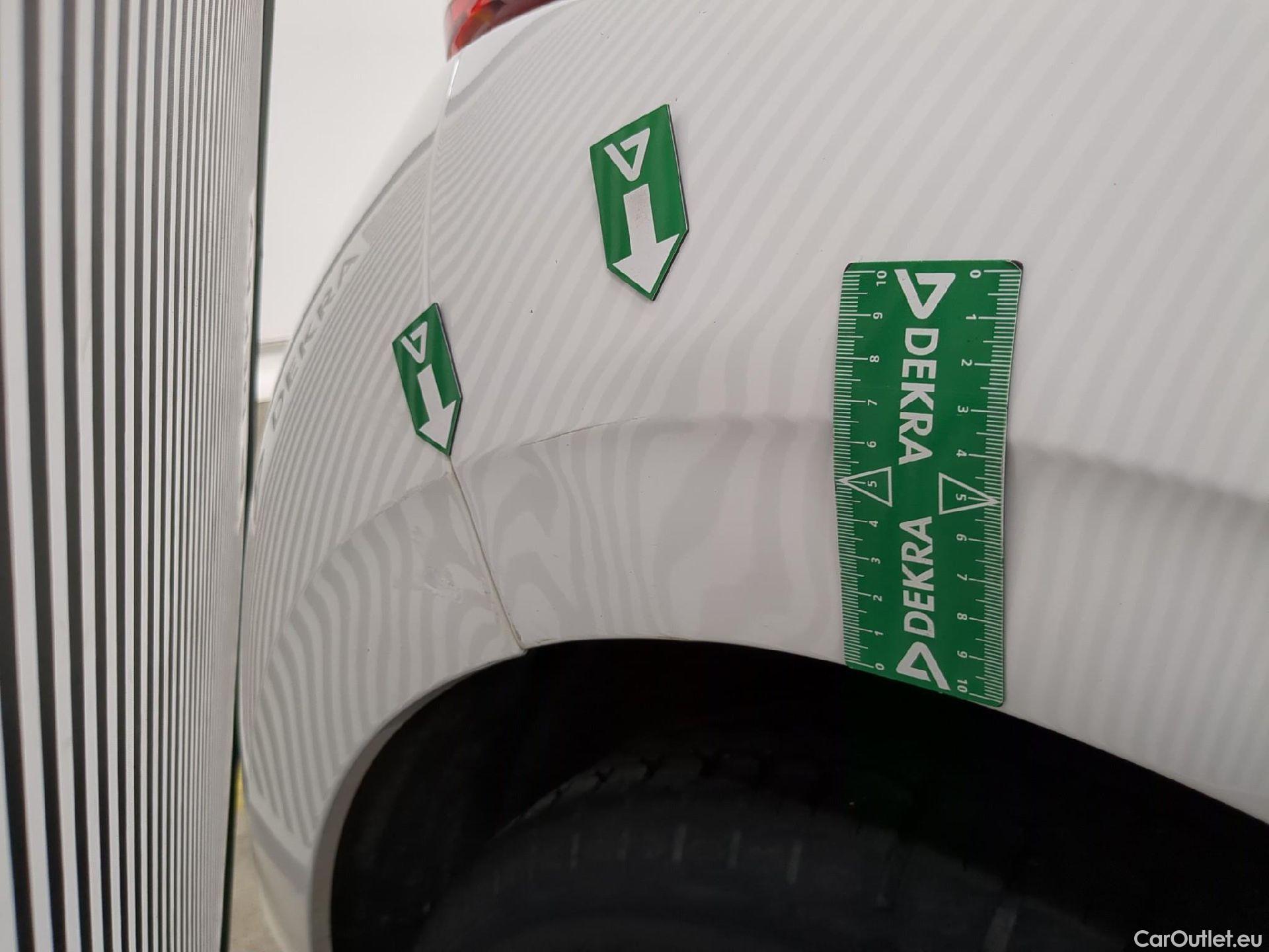  Peugeot  208  Affaire Premium Pack 1.2 80CV BVM5 E6dT #9